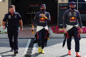 Sergio Perez, Max Verstappen