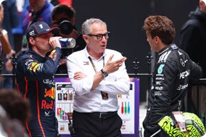 Max Verstappen, Stefano Domenicali, George Russell