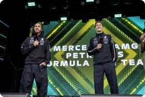 Lewis Hamilton, George Russell