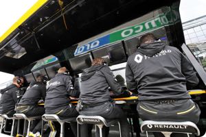 Renault team