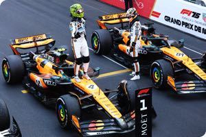 Marko smiles at ongoing McLaren driver equality
