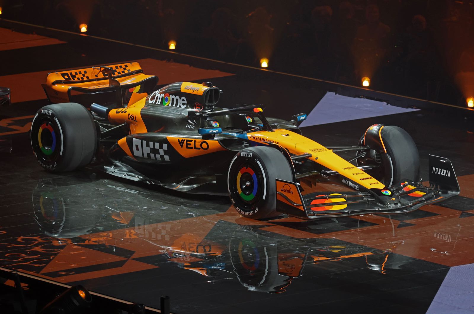 McLaren not worried about new wing flex tests