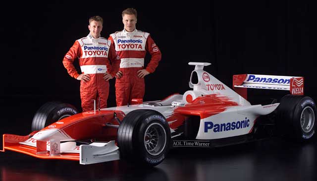 Panasonic Toyota F1 team unveils race car for 2002