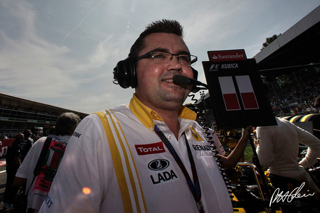 Renault chief thinks Heidfeld is the logical choice