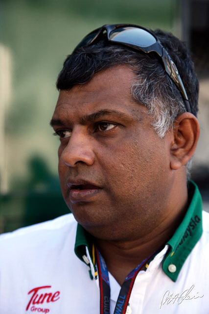 Civil honour for Fernandes