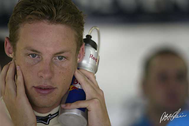 Button goes to BAR!