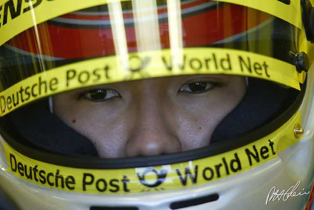 Deutsche Post raises stake in DHL