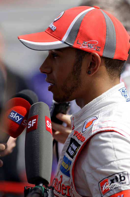 Hamilton's pole position under threat