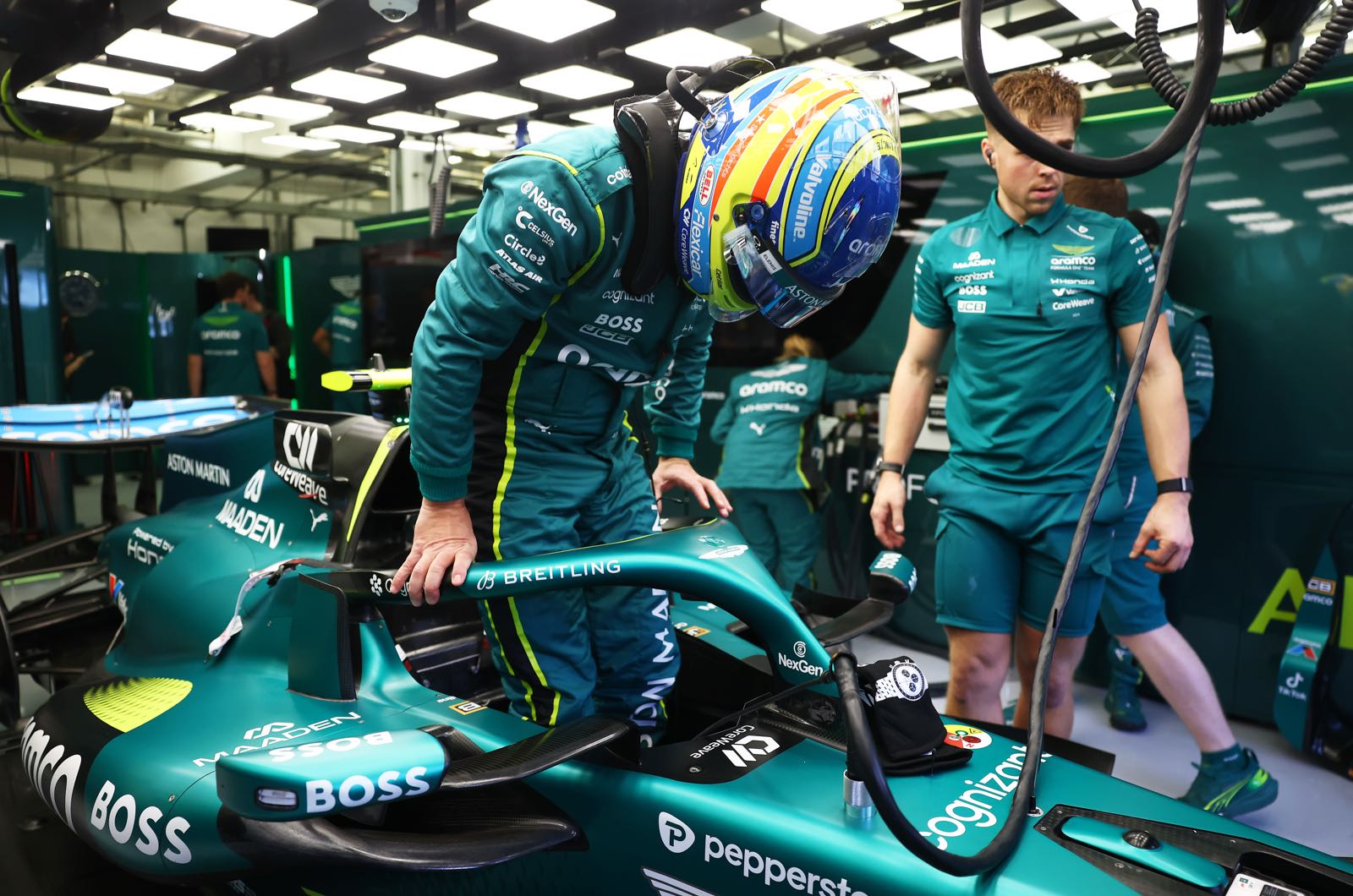Gearbox joins Honda on Aston's growing problem list