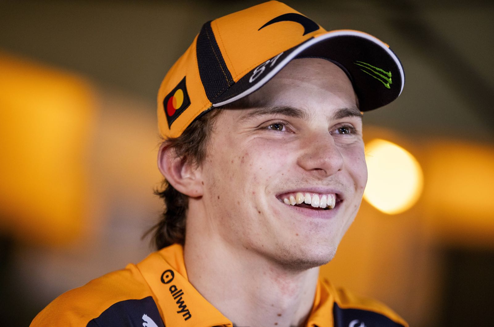 Piastri strengthens inner circle amid Webber reports