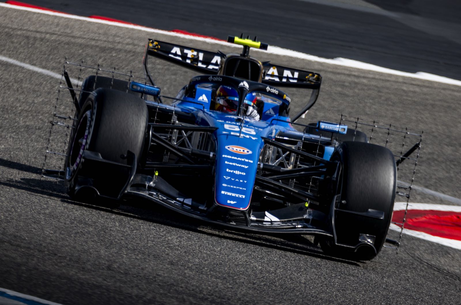 Sainz urges open-minded approach, F1 boss rejects plan B