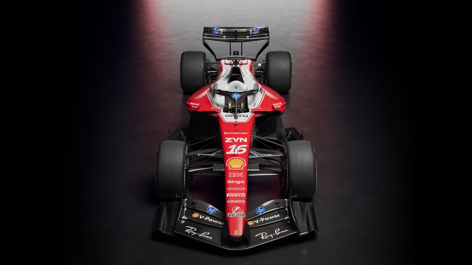 F1 world sees active front wing moving for first time