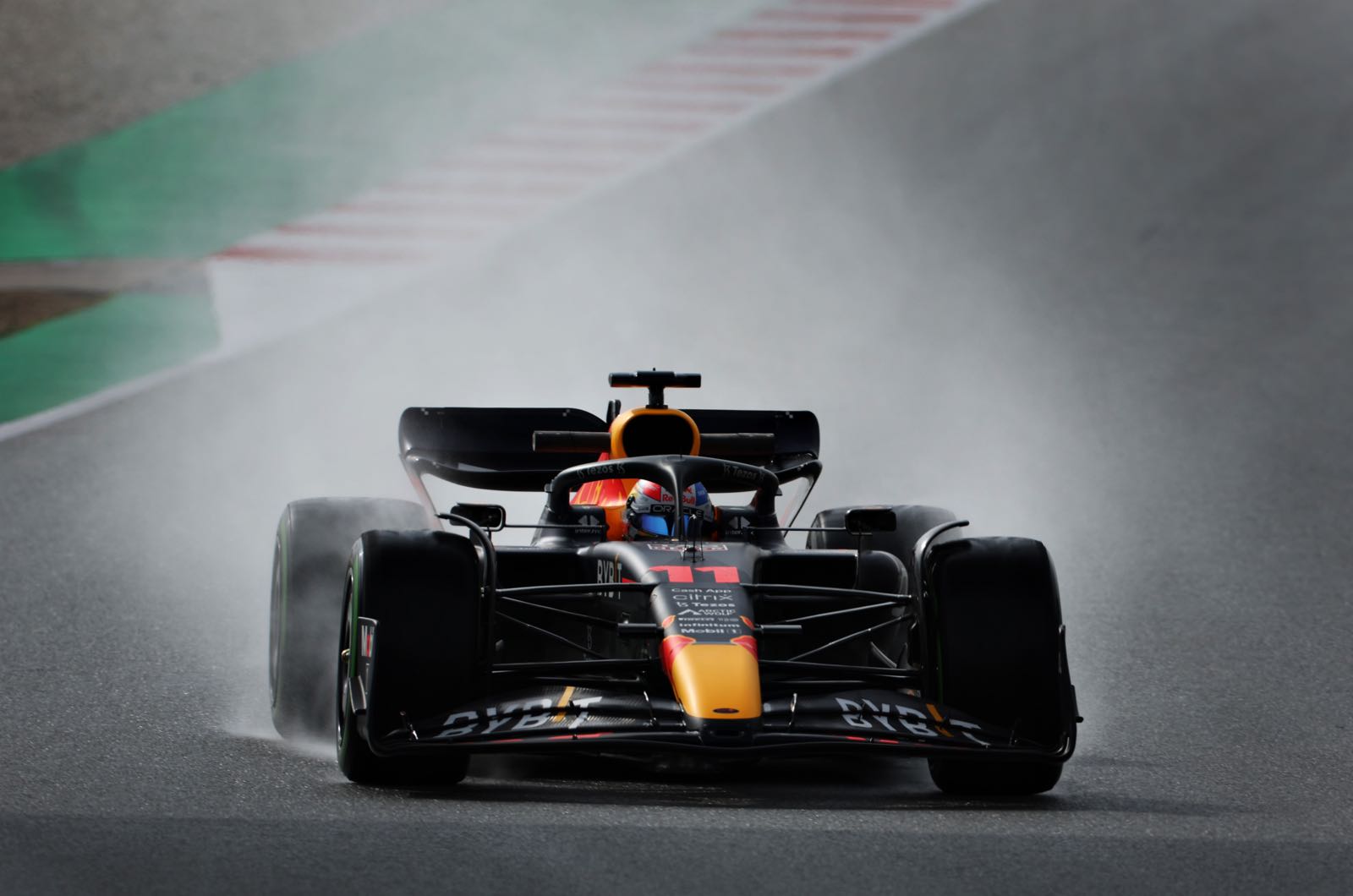 Red Bull slightly ahead of Ferrari says Marko