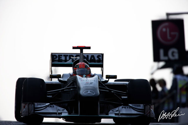 Schumacher ready to defy Moss