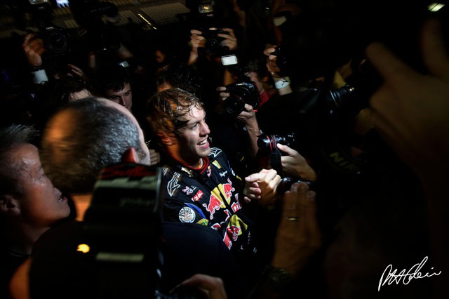 Vettel demonstrates Red Bull in Berlin