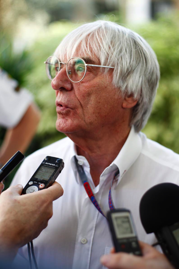 Ecclestone hints a possible Portuguese race in 2013
