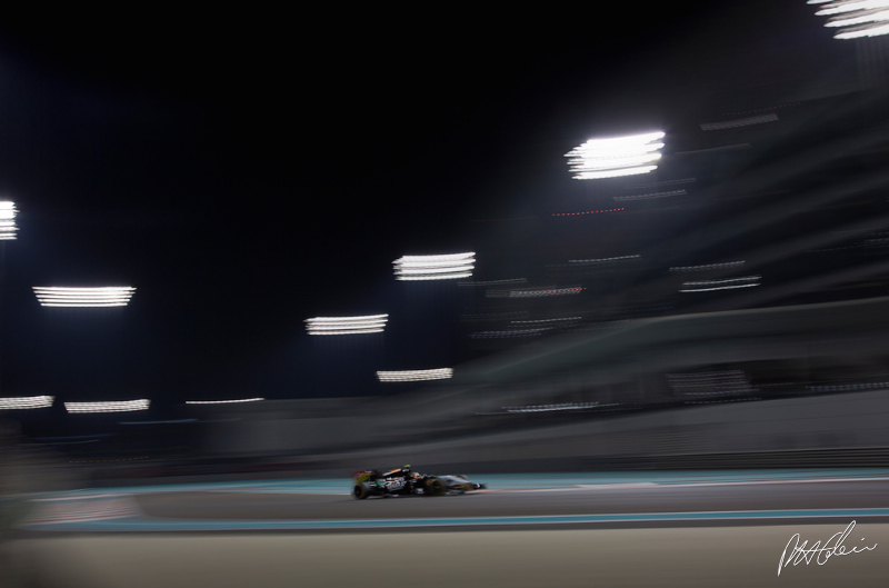 Perez to remain at Force India in 2015
