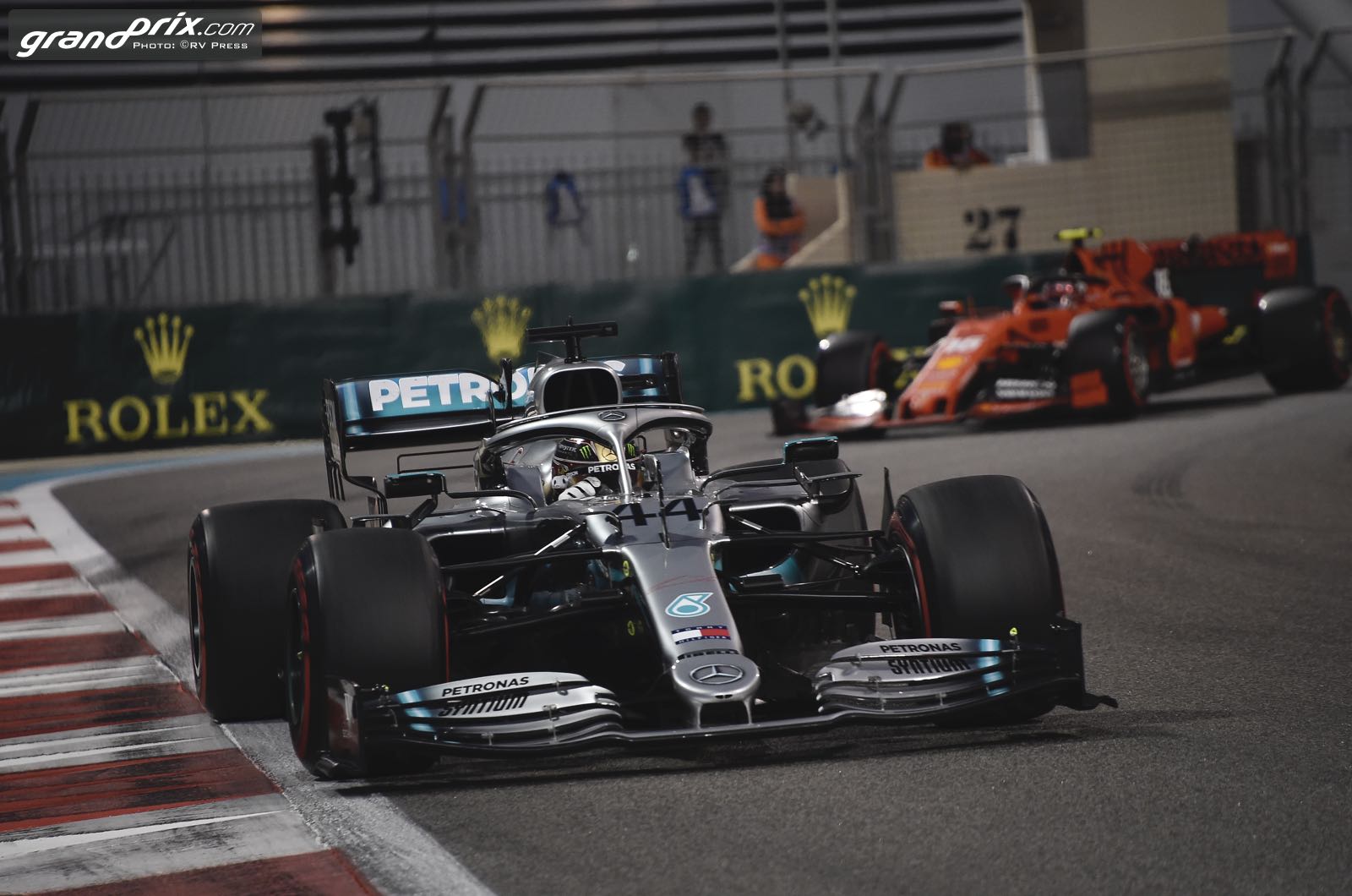 Alonso says Hamilton has weak points