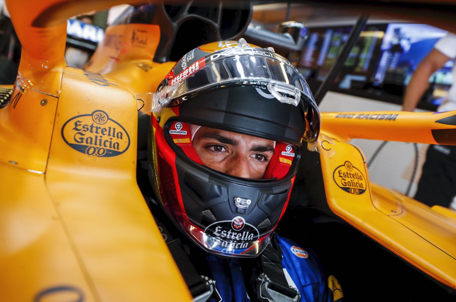 Sainz eyes longer than two-year Ferrari stay