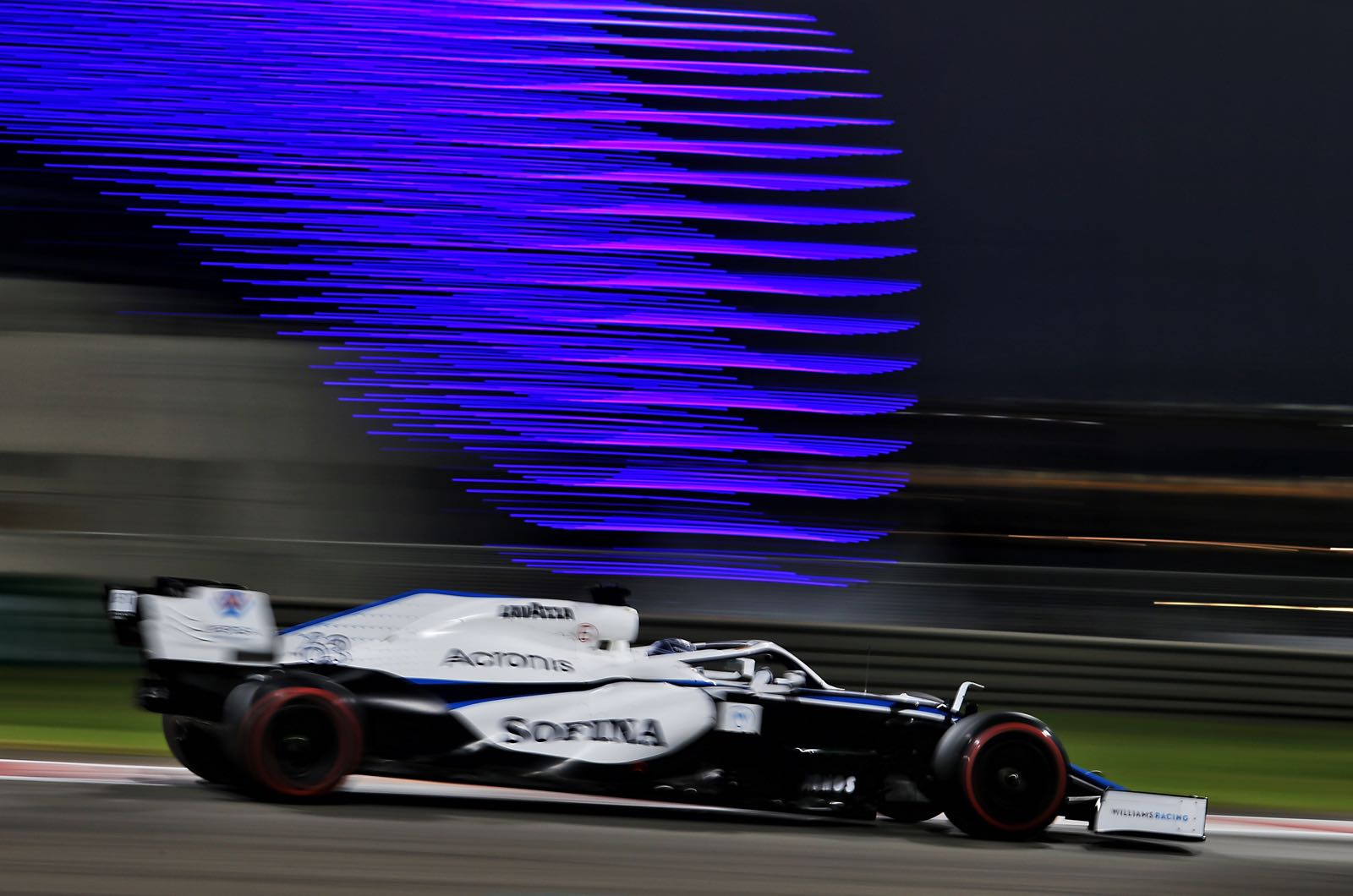 Williams can beat two rival teams in 2021 says Russell