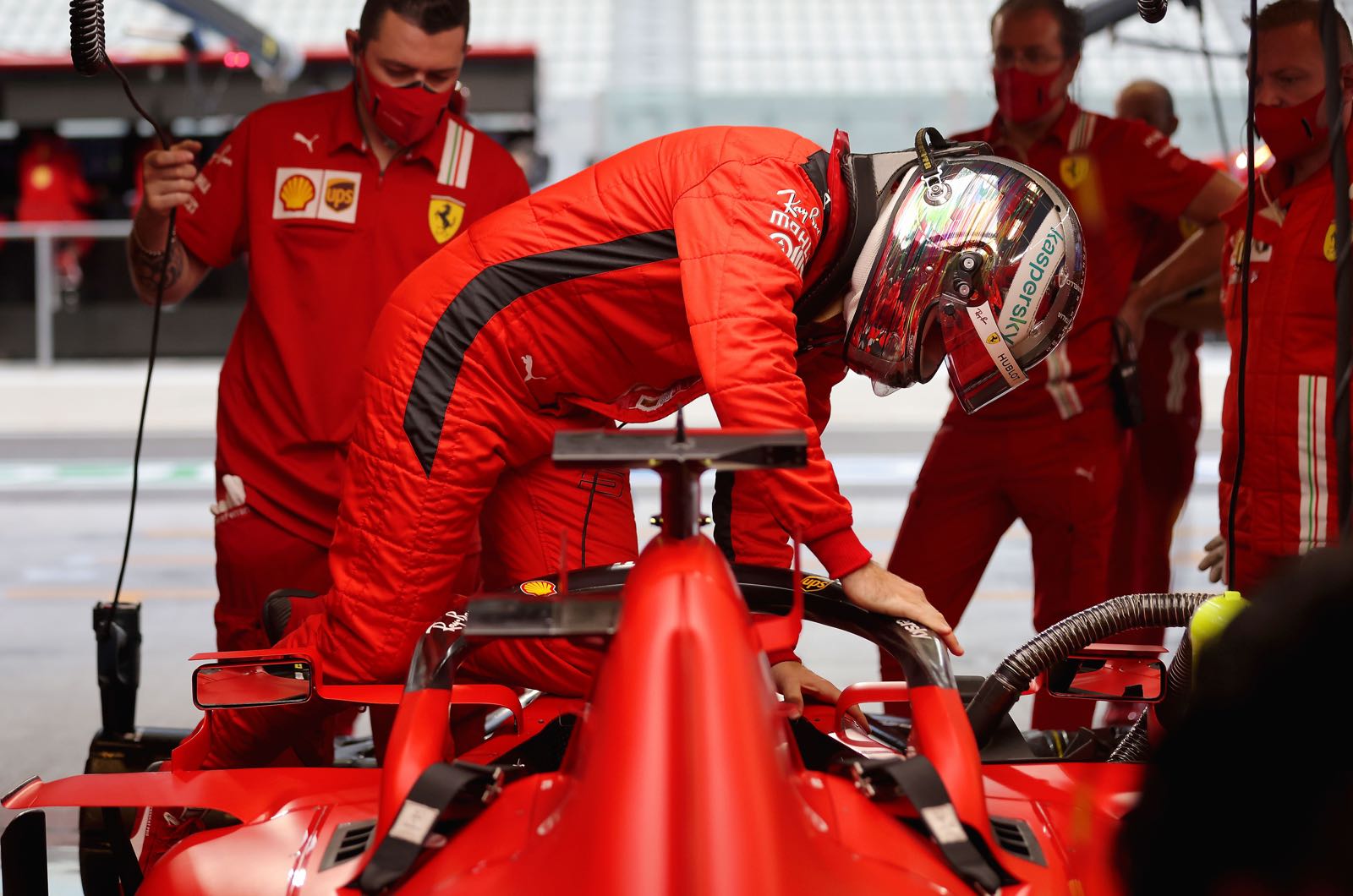Vettel confirms Ferrari car sale reports