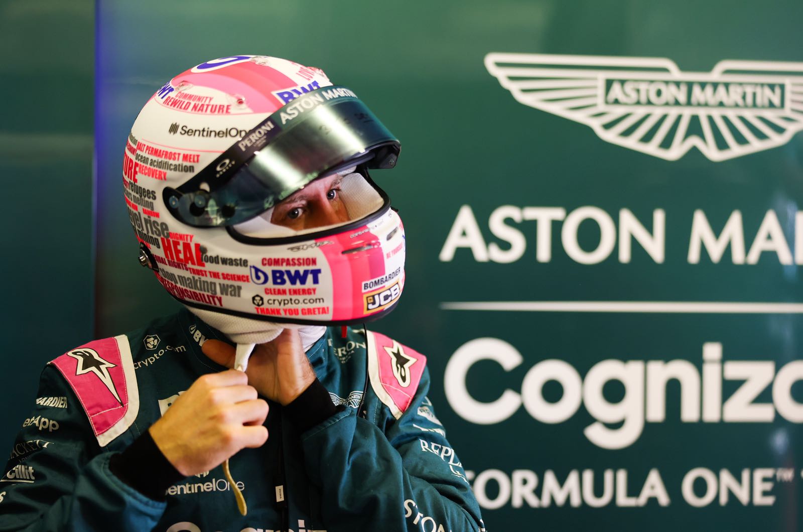 Domenicali plays down Vettel's F1 criticism