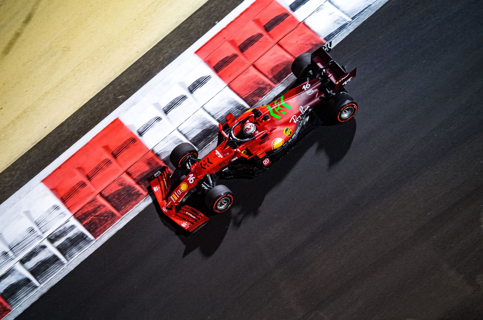 Ferrari changes plans to avoid rule breach
