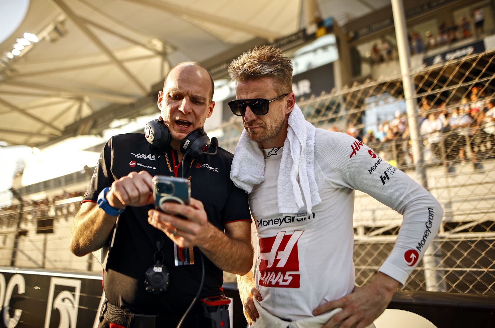 Hulkenberg not ruling out Audi-Sauber switch
