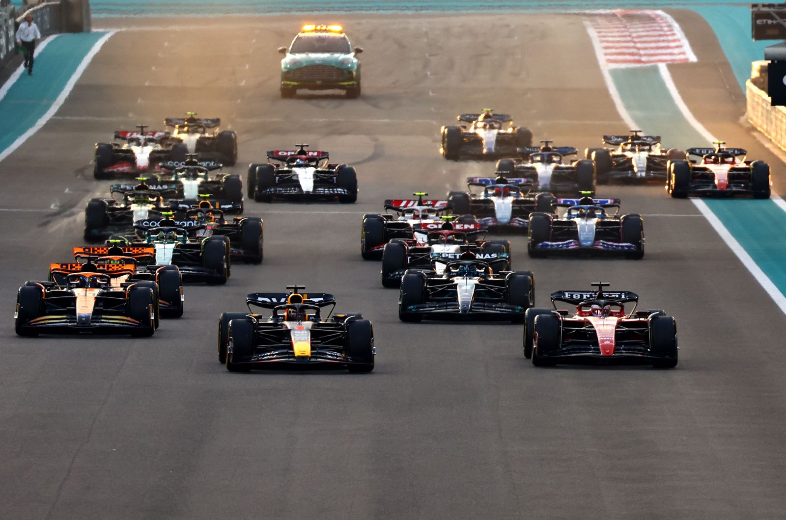 Ecclestone gives F1 big slap for Christmas