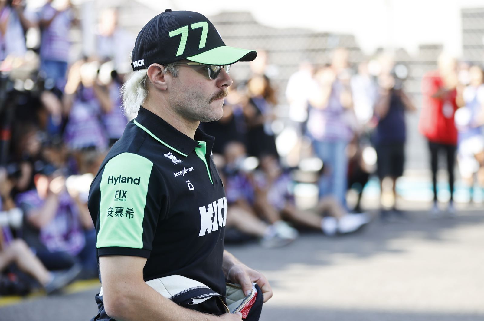 Bottas signs as Mercedes reserve driver for 2025