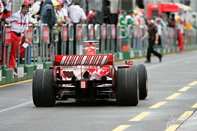 Practice 3 Report - Raikkonen moves to the front