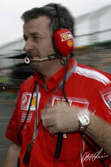 Stepney departs Ferrari