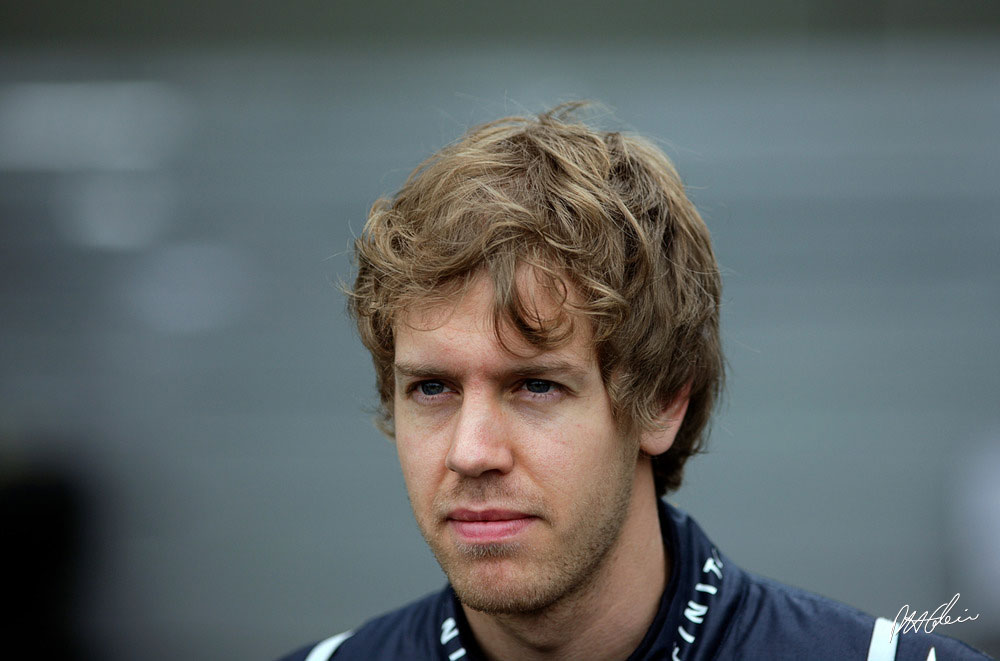 Practice 3 Report - Vettel lays down marker ahead of Melbourne qualifying