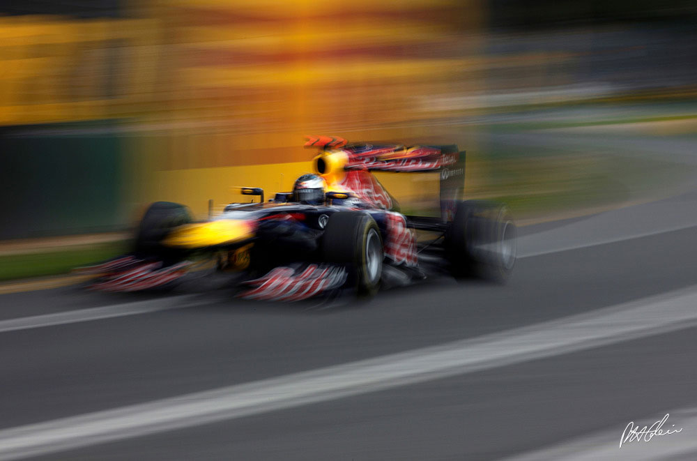 Qualifying Report - Vettel takes stunning Melbourne pole
