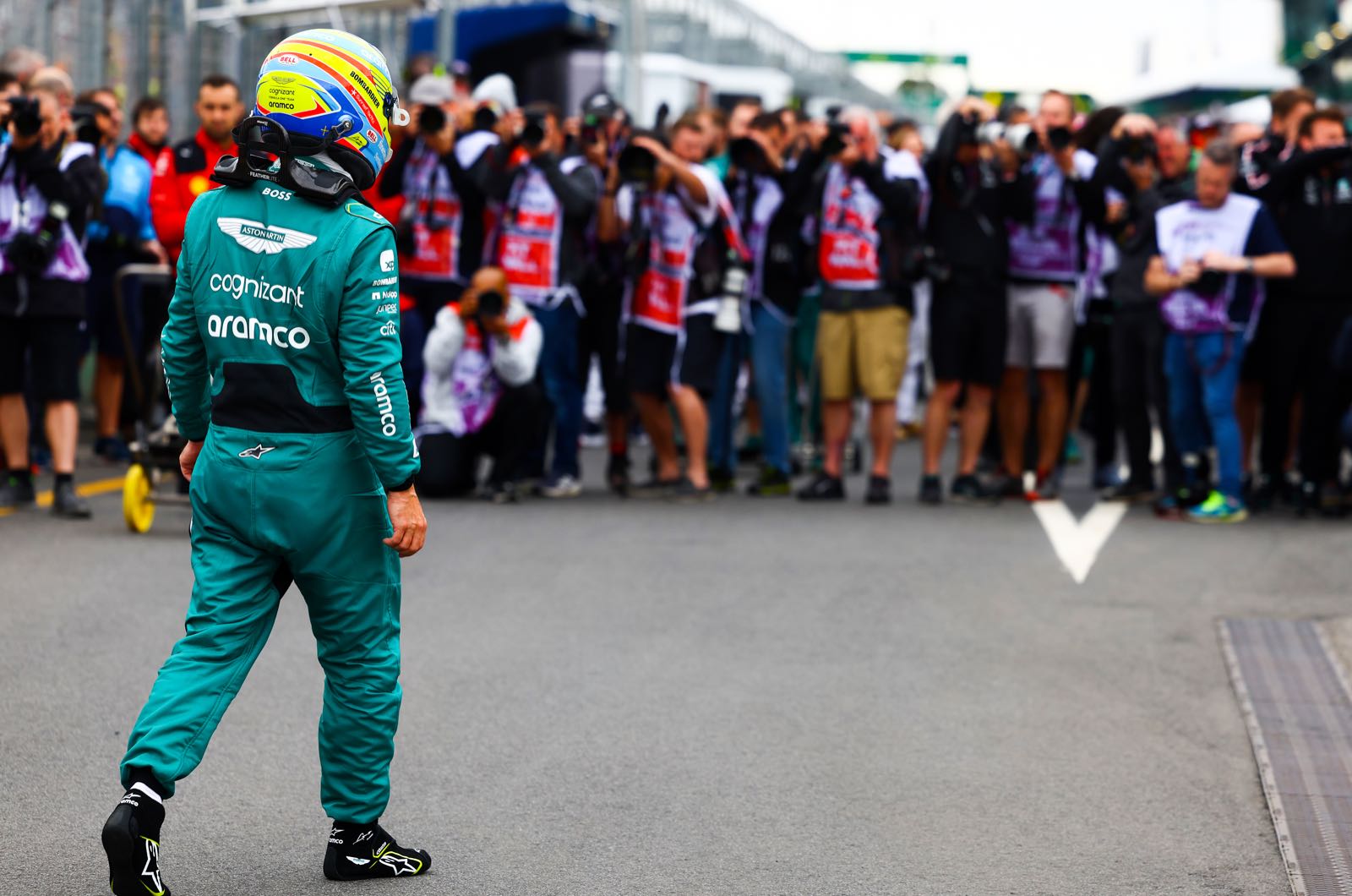 Alonso eyes new Aston Martin contract for 2025