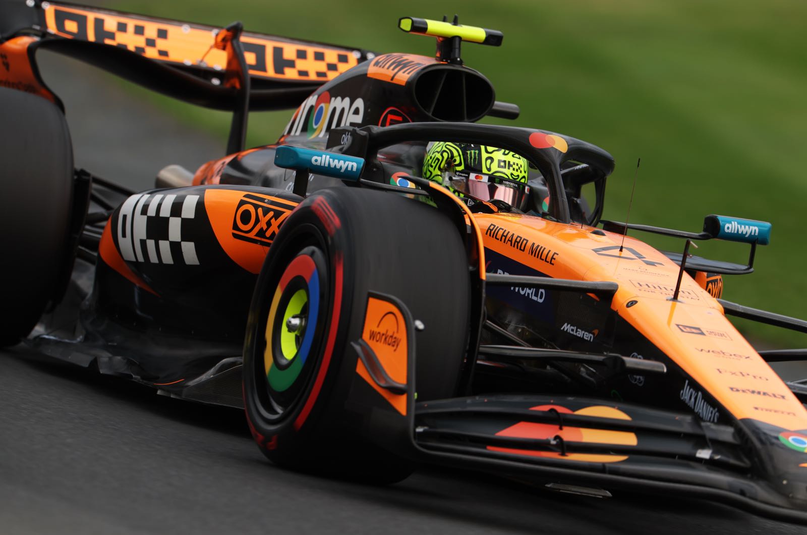Practice 1 Report - Norris fastest as McLaren shines in China