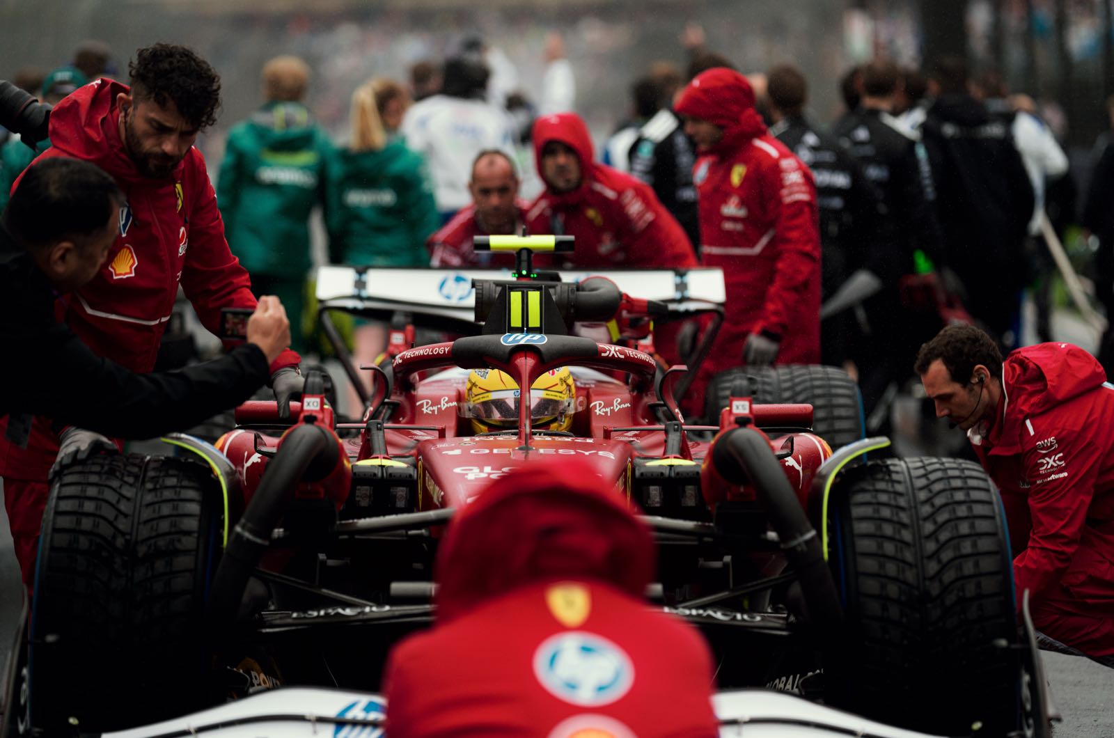 Hamilton remark is a dangerous sign for Ferrari