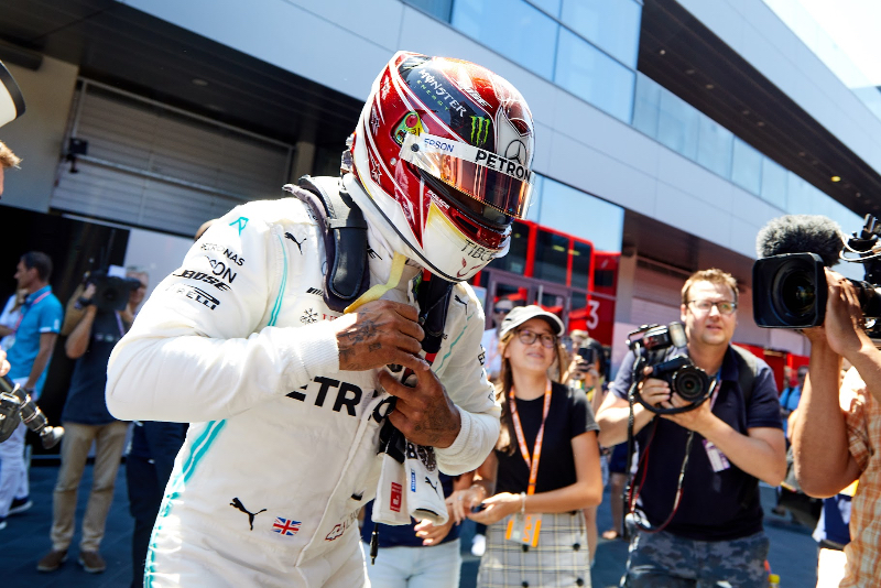 Hamilton slams Sunday sports clashes
