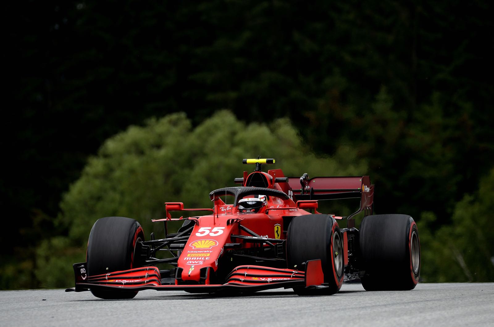 Leclerc still has confidence in Ferrari