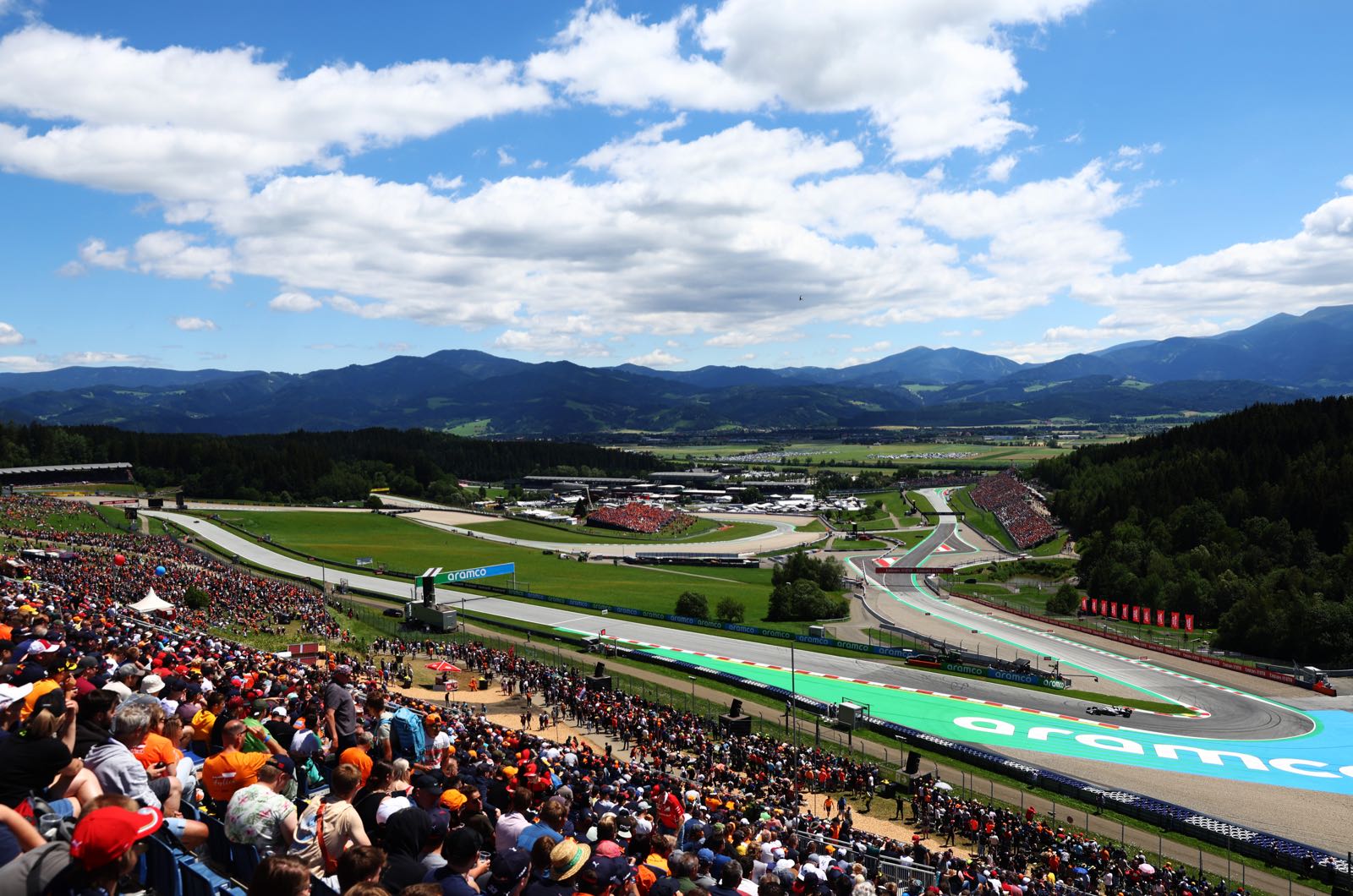 Climate activists threaten Austrian GP