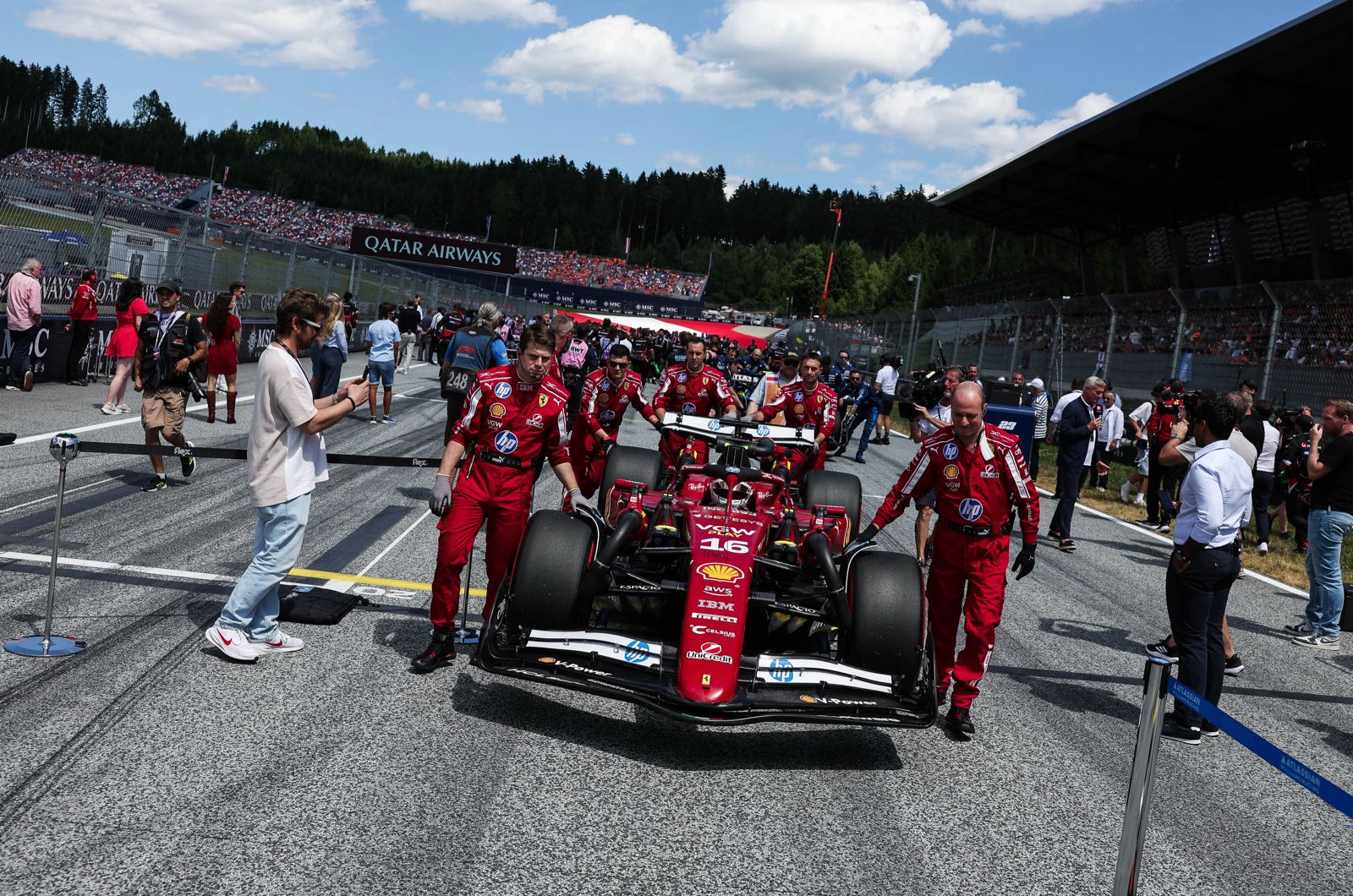 Ferrari's new rear suspension not ready yet