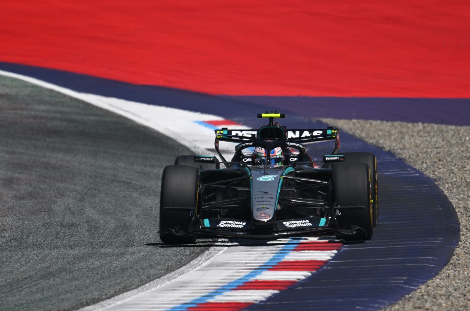 Mercedes shelves Macarena wing for 2026