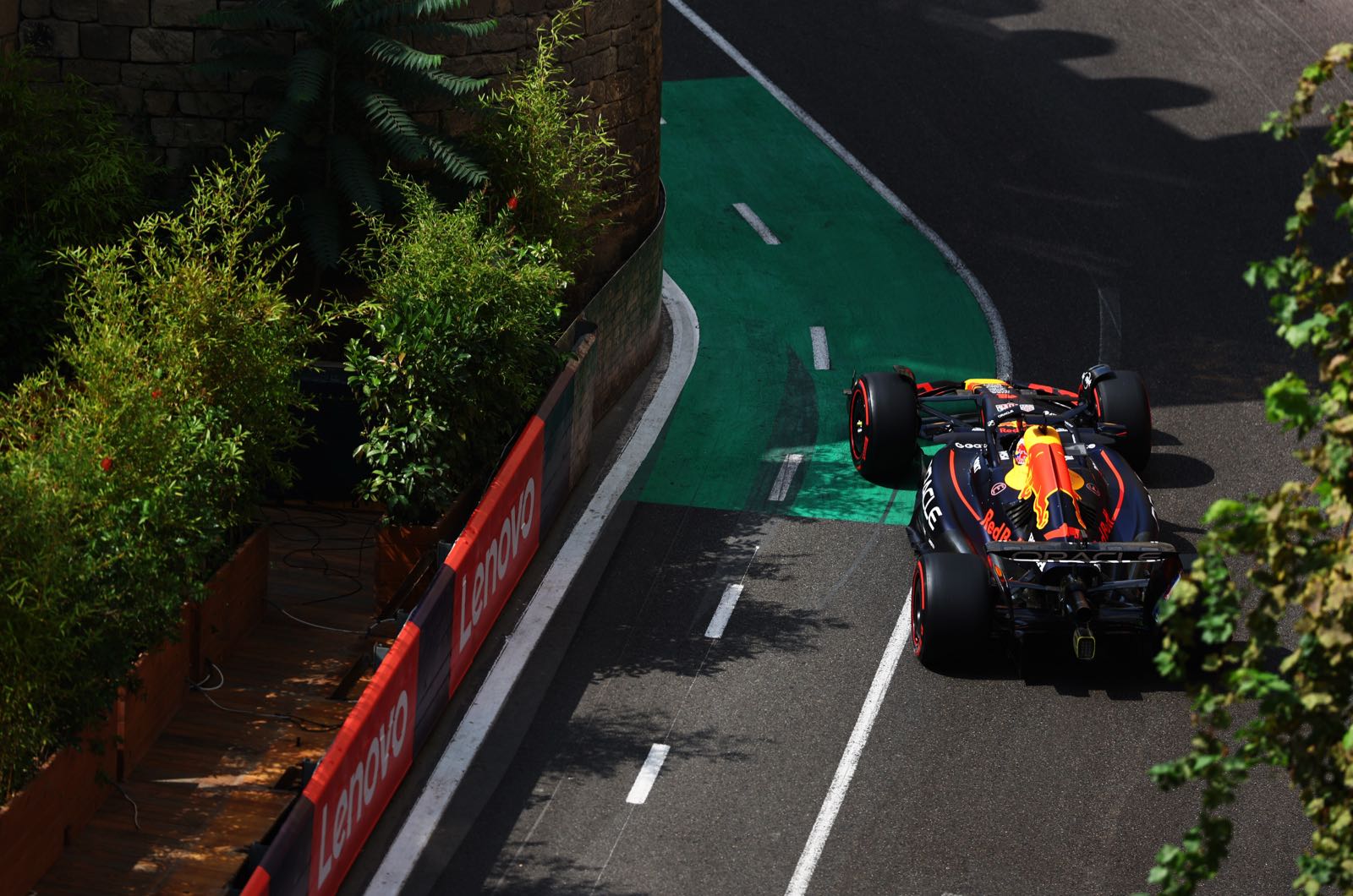 Race Notes - Verstappen wins flag to flag Azerbaijan GP