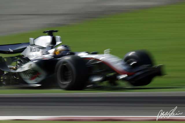 Practice 1 Report - De La Rosa leads the way