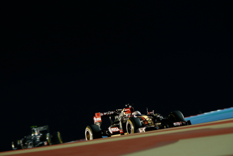 Grosjean hits out at wooden super-soft tyres