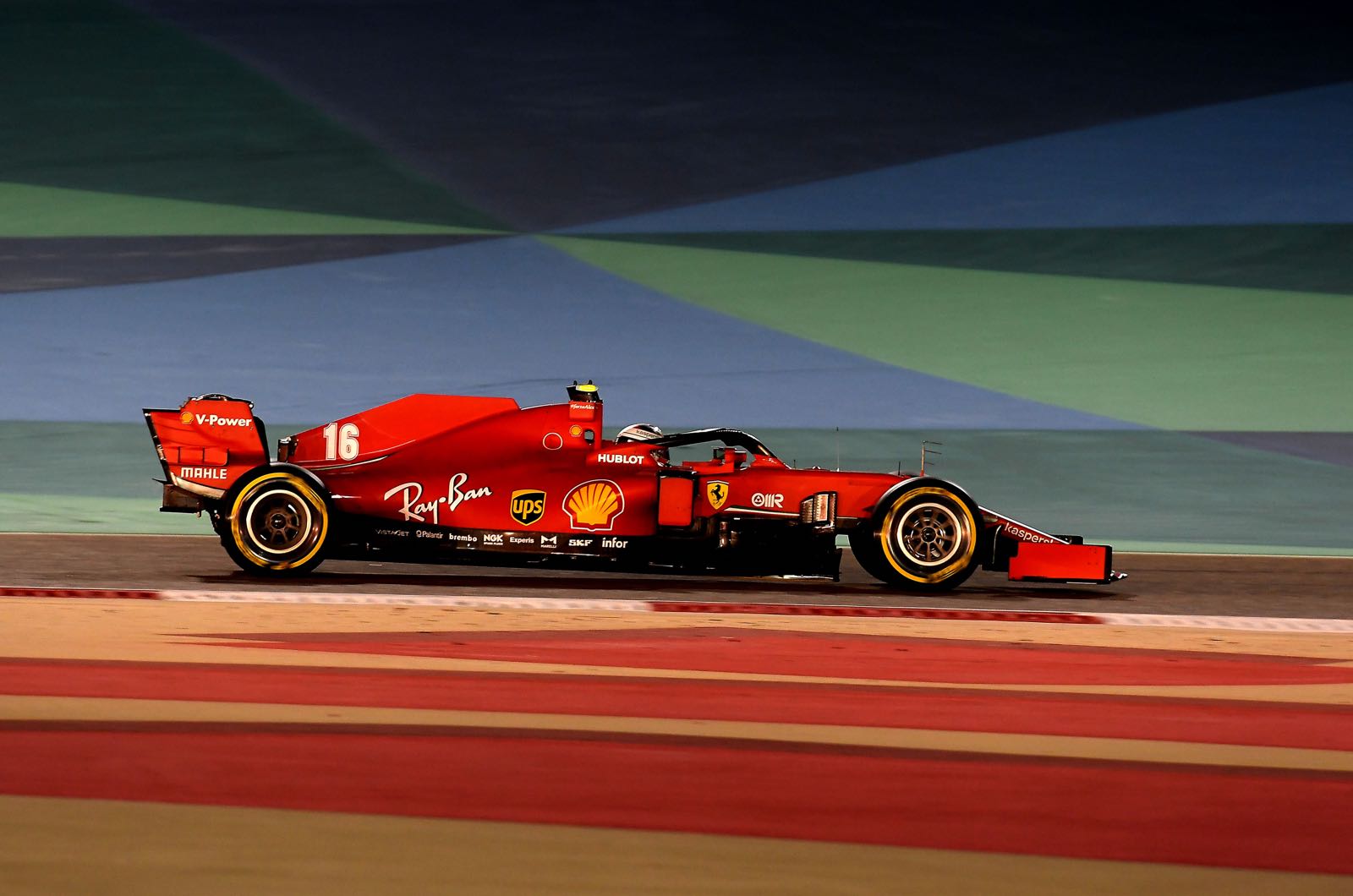 F1 drivers slam Pirelli's proposed 2021 tyre