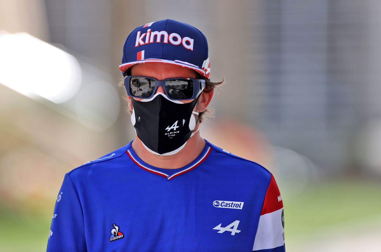 Negative F1 reputation makes Alonso laugh