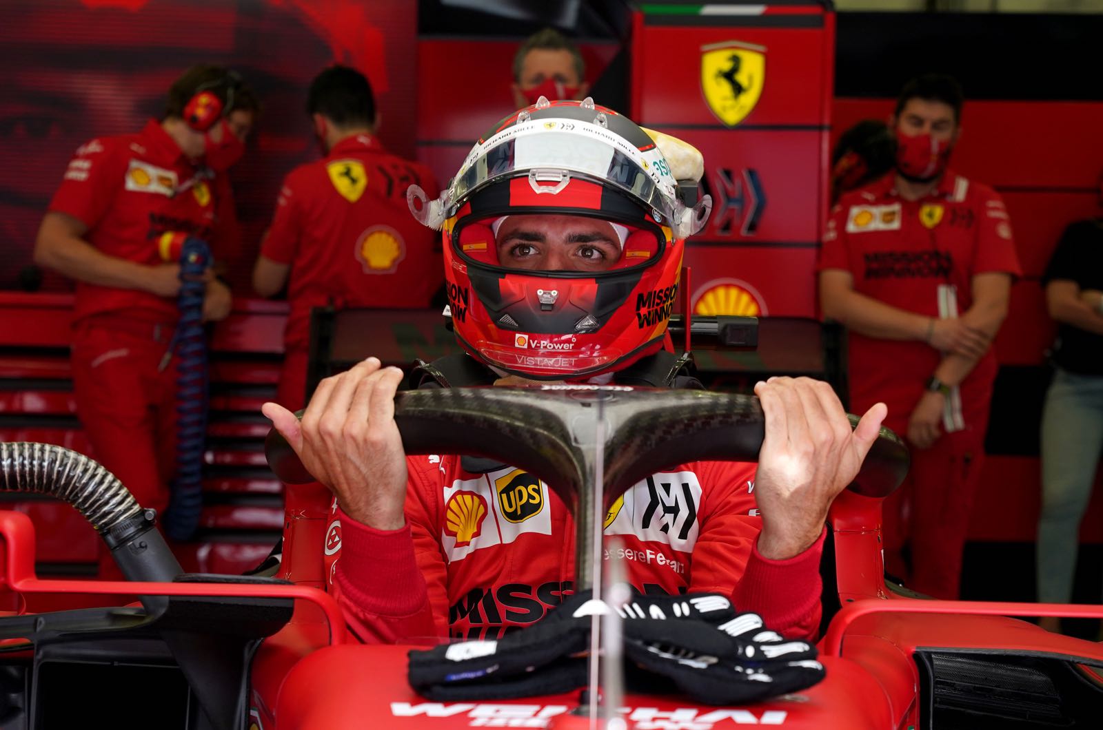 First Ferrari race not time to attack says Sainz