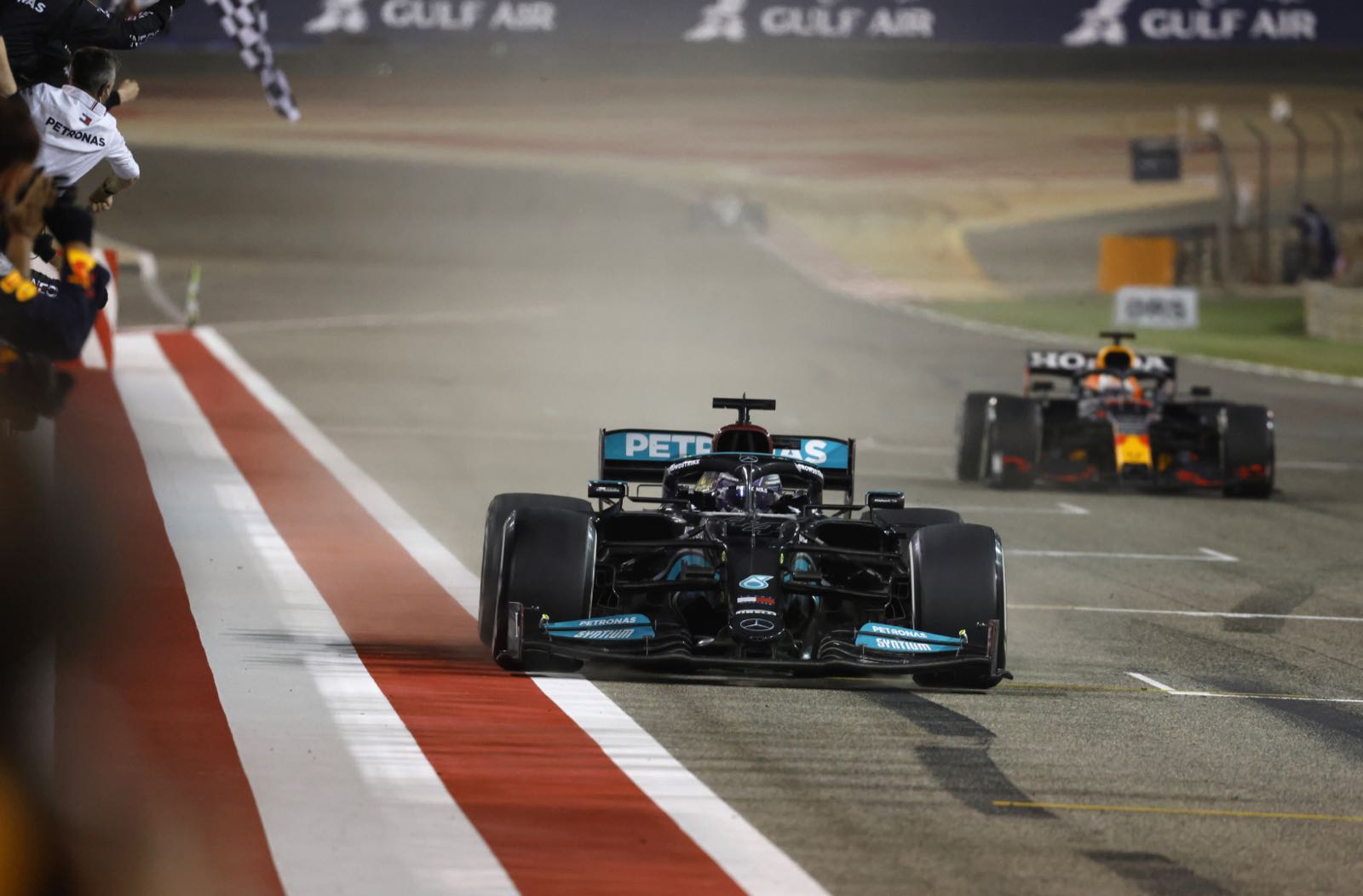 Race Notes - Hamilton takes Bahrain GP