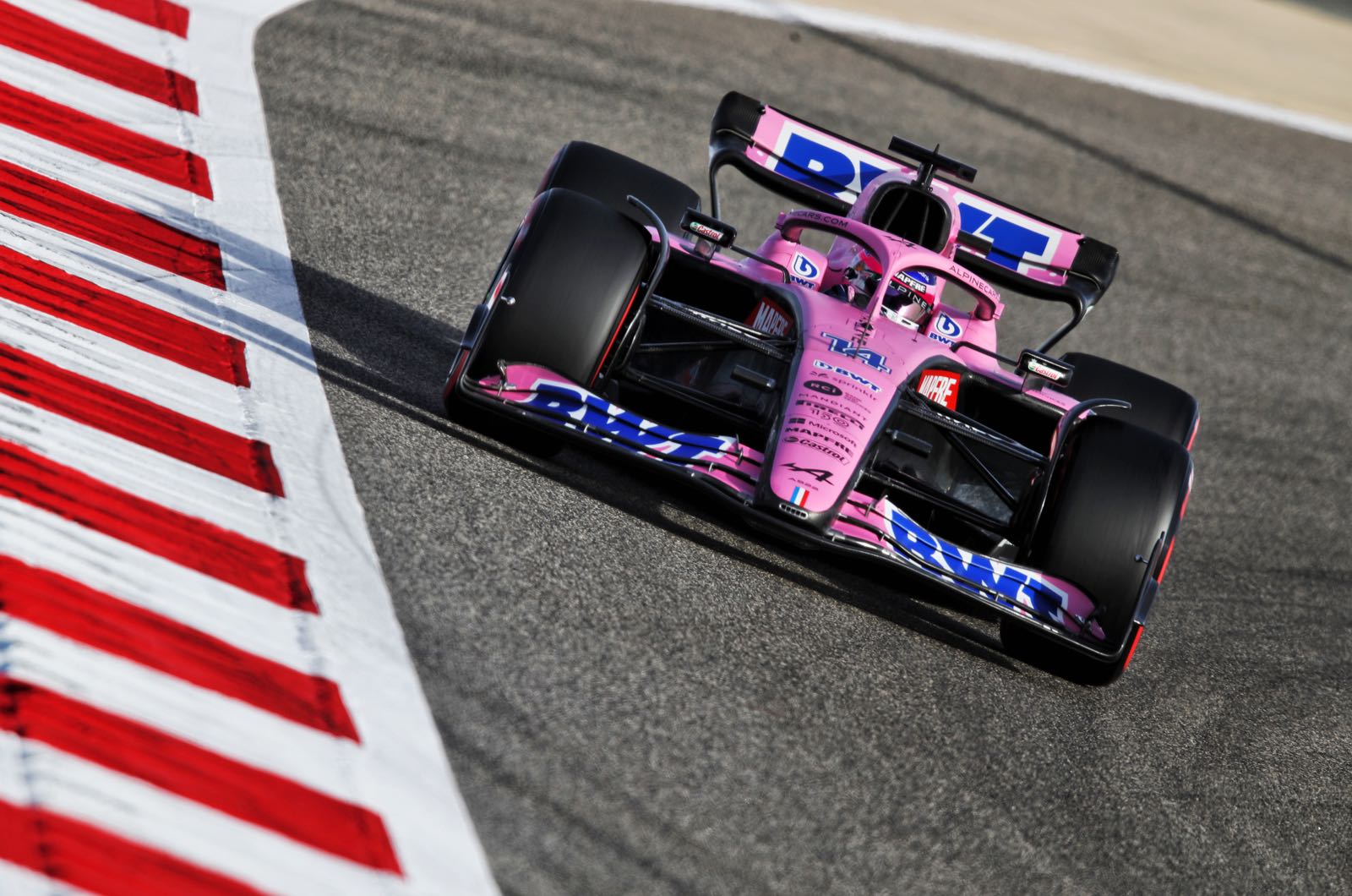Overtaking not easy in new F1 era says Alonso